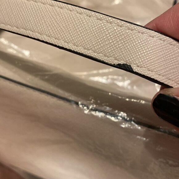 NWT Elegant Vanessa Williams The Lush Collection Ivory White Tote Bag - Picture 2 of 9